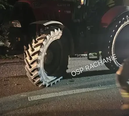 Kolizja ciągnika rolniczego z samochodem osobowym w Pawłówce – interwencja OSP Rachanie