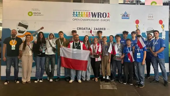 Uczniowie z Tomaszowa Lubelskiego w czołówce World Robot Olympiad 2026