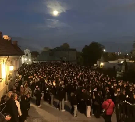 Maturzyści z ZS nr 3 pielgrzymowali na Jasną Górę