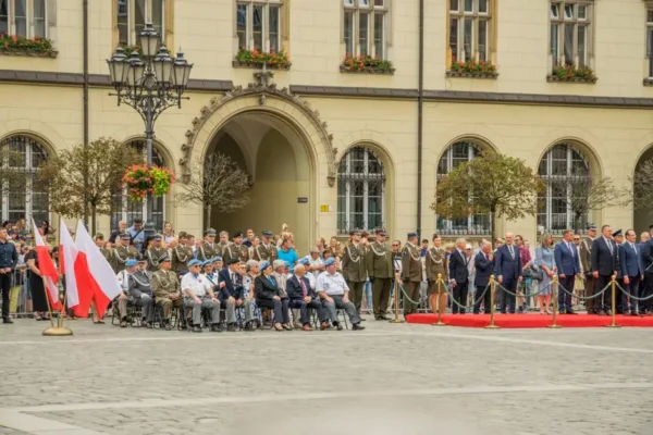 Lubycza Królewska: 30-lecie nadania imienia gen. Nikodema Sulika w miejscowej szkole